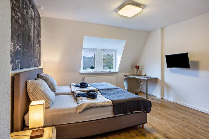 Entire apartment, Sweet Apartment "Am Kurpark" close to the Sea with Wi-Fi in Wilhelmshaven, Southern North Sea Coast