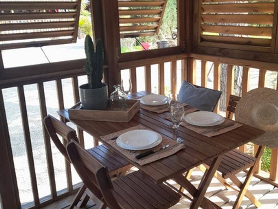 Camping les Cigales - Mobilhome 4 personas - Lodge Premium 2 habitaciones 4 P in Pézenas, Côte d'Améthyste