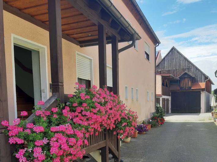 Ferienwohnung für 4 Personen, mit Ausblick und Garten in der Fränkische Schweiz - 2