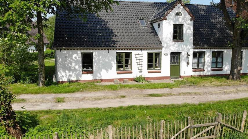 Ferienwohnung für 3 Personen, mit Terrasse und Garten sowie Sauna