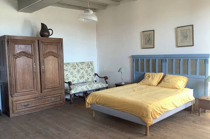 Ferienhaus mit Bauernhof und Garten in der Nähe von Cognac. in Les Métairies, Charente