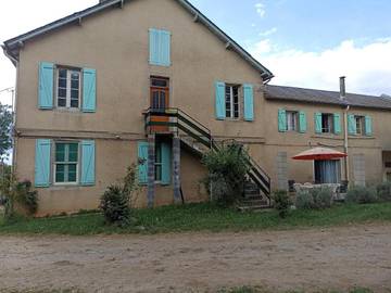 Cottage pour 3 personnes, avec jardin à Ambialet