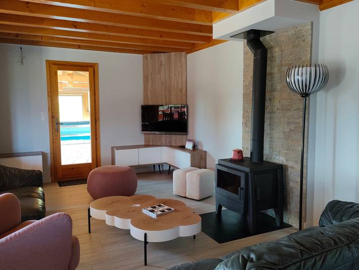 Gîte pour 8 personnes, avec piscine ainsi que balcon et jardin à Taninges - 4