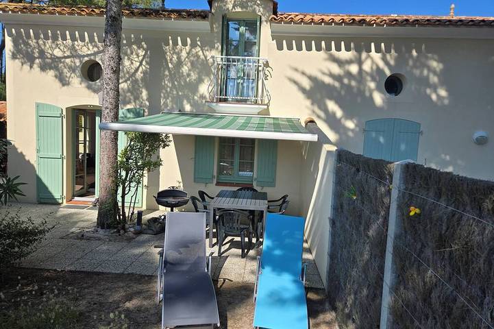 Gîte pour 7 personnes, avec Piscine à Saint-Jean-de-Monts