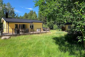 Ferienhaus für 21 Personen, mit Garten in Väddö