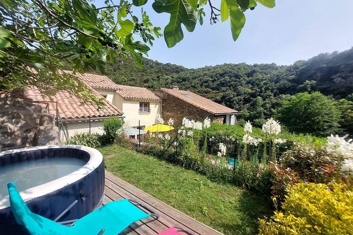 Maison de vacances pour 6 personnes, avec jardin ainsi que balcon et jacuzzi