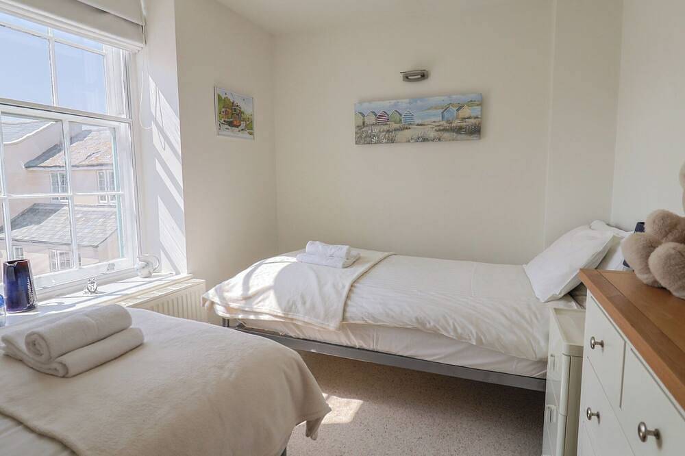 Cliff View, family friendly in Seaton, Devon in Seaton, Devon