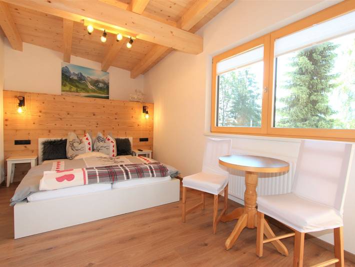 Ferienwohnung für 6 Personen, mit Balkon und Terrasse sowie Garten und Sauna im Zillertal - 2