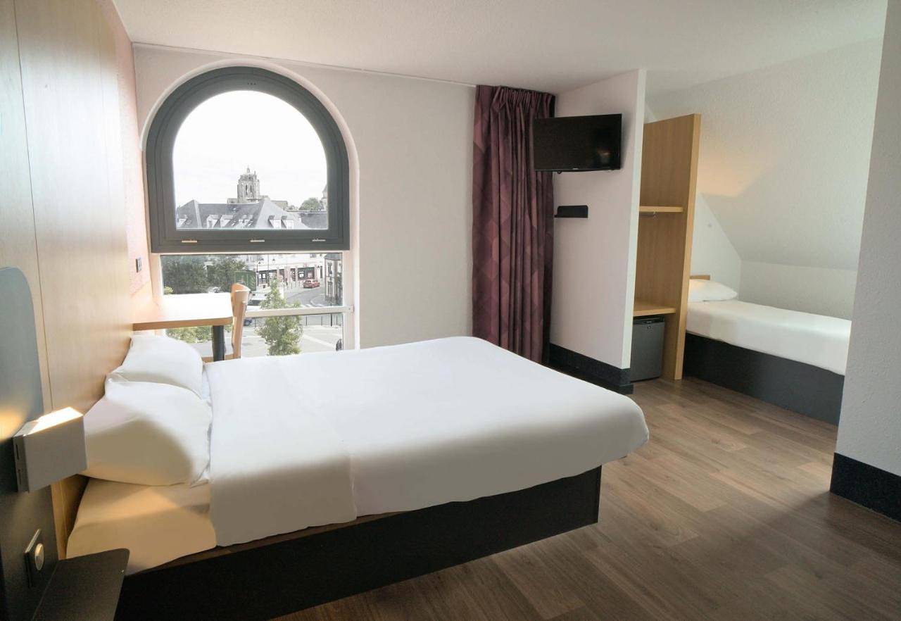 Twin Room in Dreux, Région de Dreux