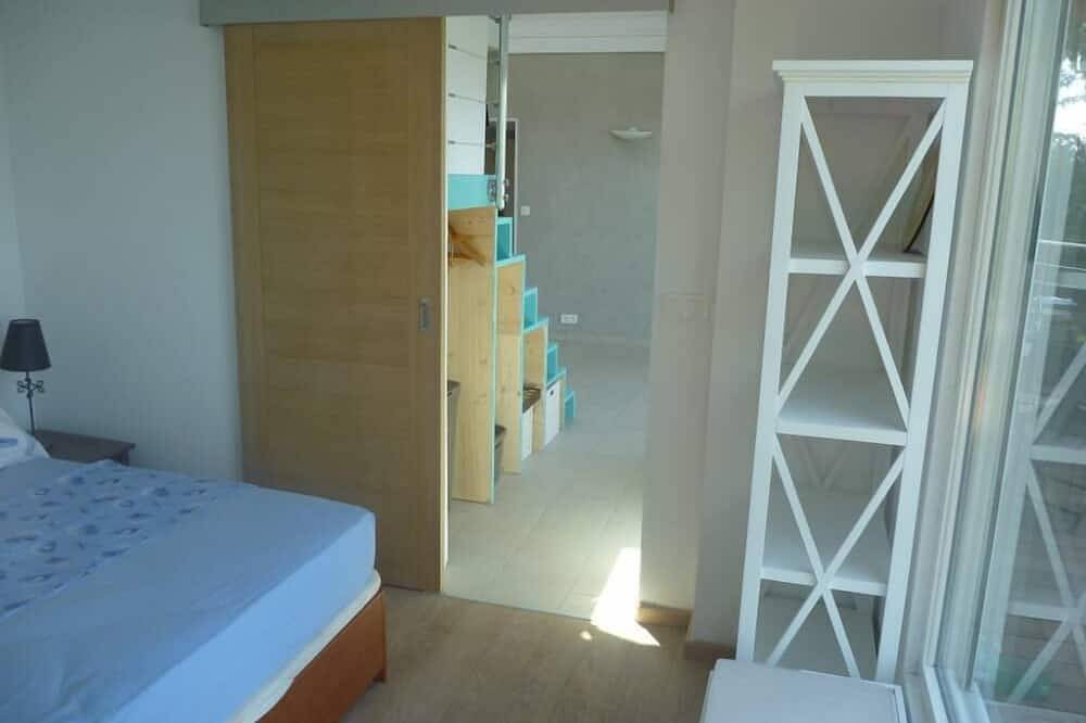 Villa on an island paradise. Location / rental / Miete villa Ile du Levant in Hyeres, Parc national Port-Cros