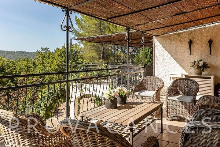 Villa pour 8 personnes, avec piscine et balcon/terrasse à Montauroux - 3