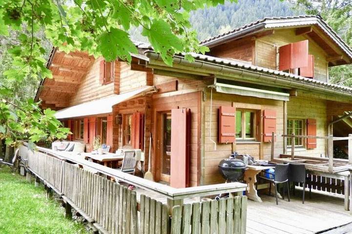 Chalet pour 8 personnes, avec jardin et terrasse dans Gstaad