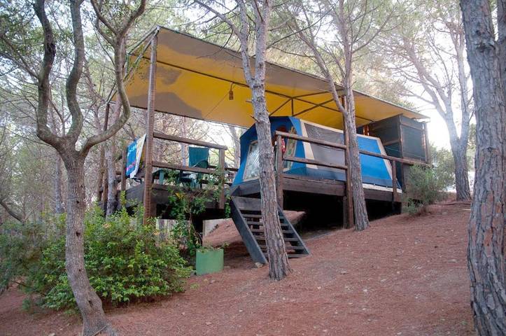 Camping per 3 persone, con piscina in Sardegna Est