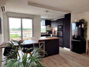 Gîte pour 2 personnes, avec vue et terrasse à Saint-Estève