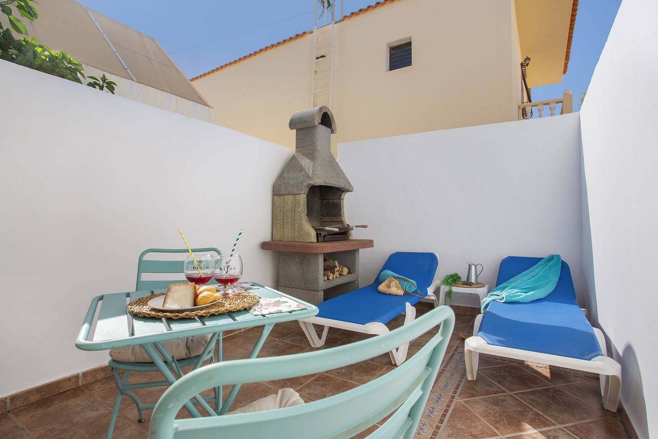 Casa Vacacional 'Neral Relax' con Vista a la Montaña, Wi-Fi y Aire Acondicionado in Tuineje, Fuerteventura