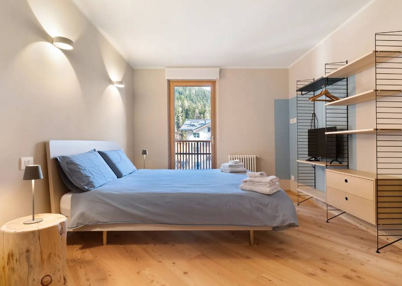 Ganze Wohnung, Ferienwohnung 'Palazzo Righi - Blu' mit Bergblick, Balkon und Wi-Fi in Carisolo, Adamello-Presanella-Alpen