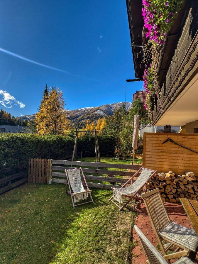Ferienwohnung für 4 Personen, mit Balkon und Terrasse sowie Garten und Sauna