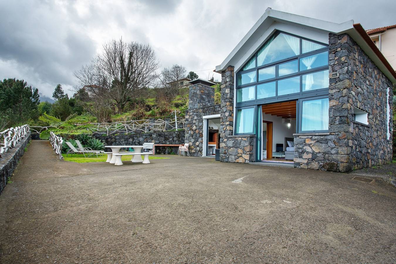 Ferienhaus 'Refugio Da Xamusca' mit Bergblick, Wi-Fi und Klimaanlage in São Vicente (Madeira), Madeira