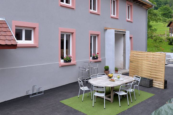 Gîte pour 14 personnes, avec terrasse dans Schnepfenried - 2