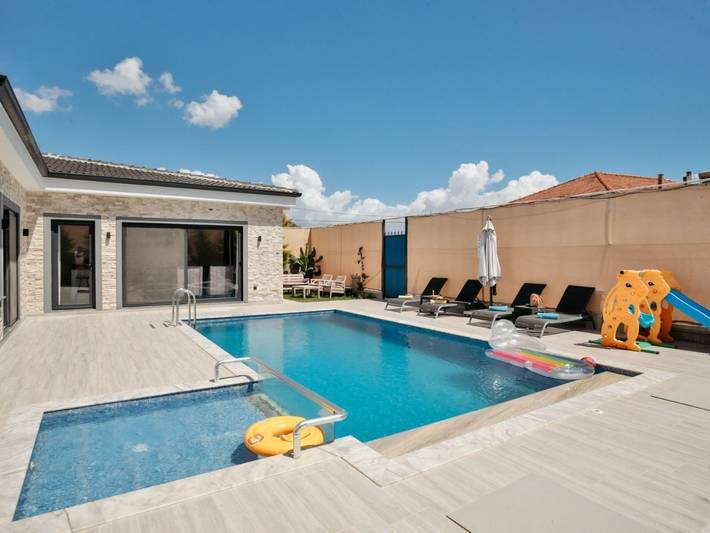 Location de vacances pour 4 personnes, avec piscine et jardin à Fethiye (Muğla) - 4