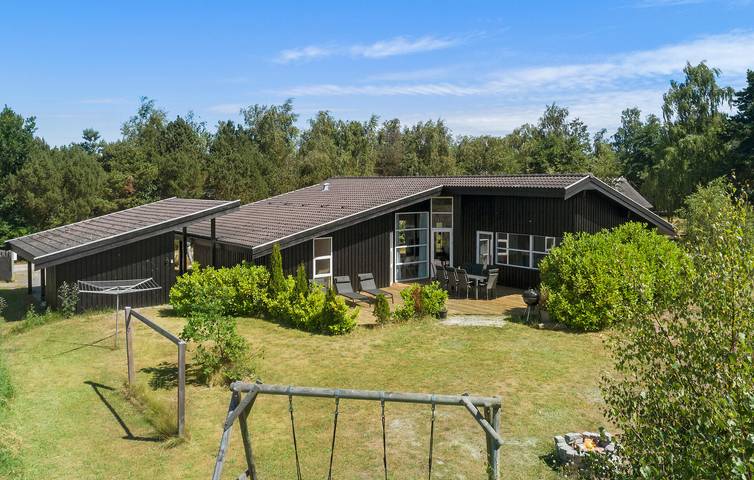 Ferienhaus für 8 Personen, mit Garten und Whirlpool sowie Pool und Sauna - 1