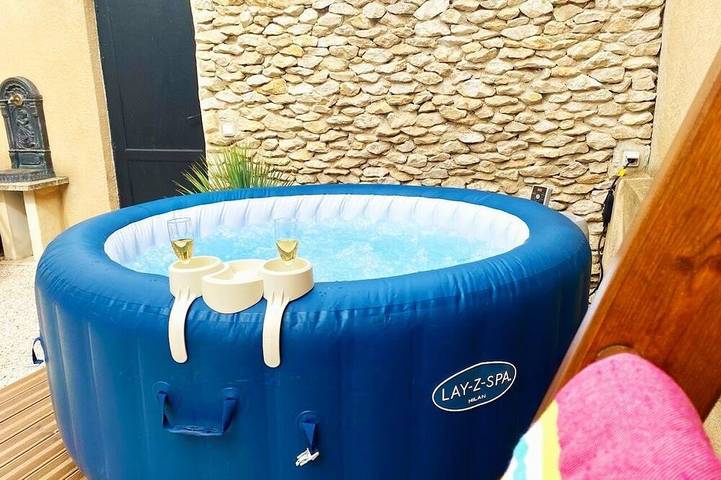 Agriturismo pour 2 personnes, avec jacuzzi et jardin