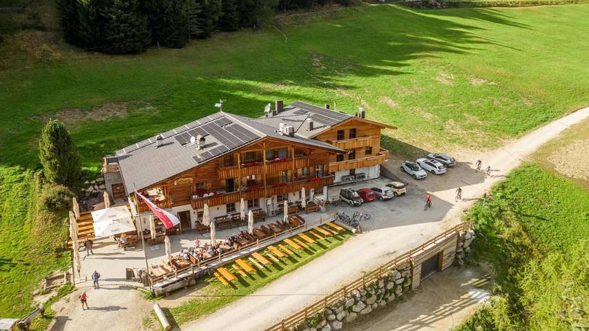 Hütte für 5 Personen, mit Garten und Ausblick, mit Haustier in Mühlbach