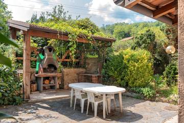 Ferienhaus für 7 Personen, mit Garten und Seeblick sowie Balkon, kinderfreundlich am Lago Maggiore