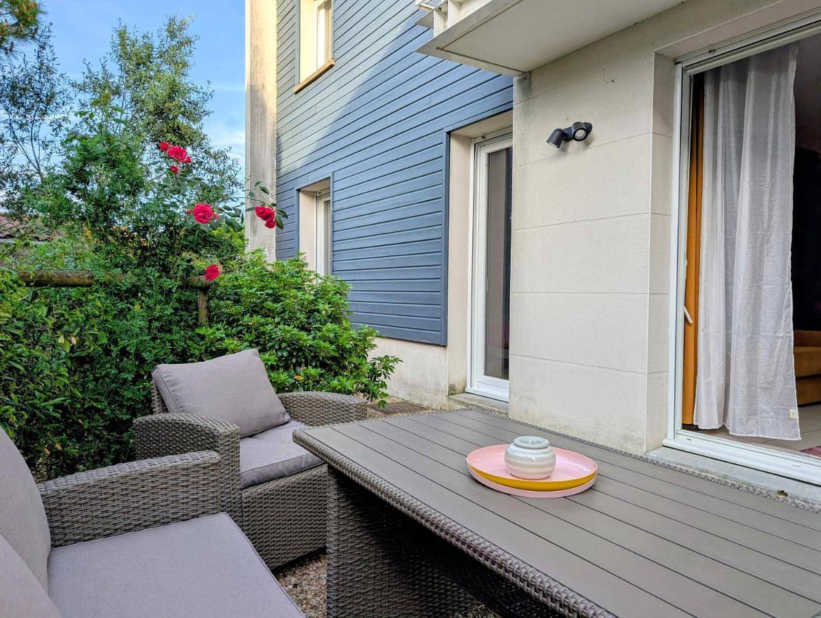 Geheel appartement, T3 Original La Rochelle - Terrasse et parking- Le Nid Coloré in Lagord, La Rochelle en omgeving