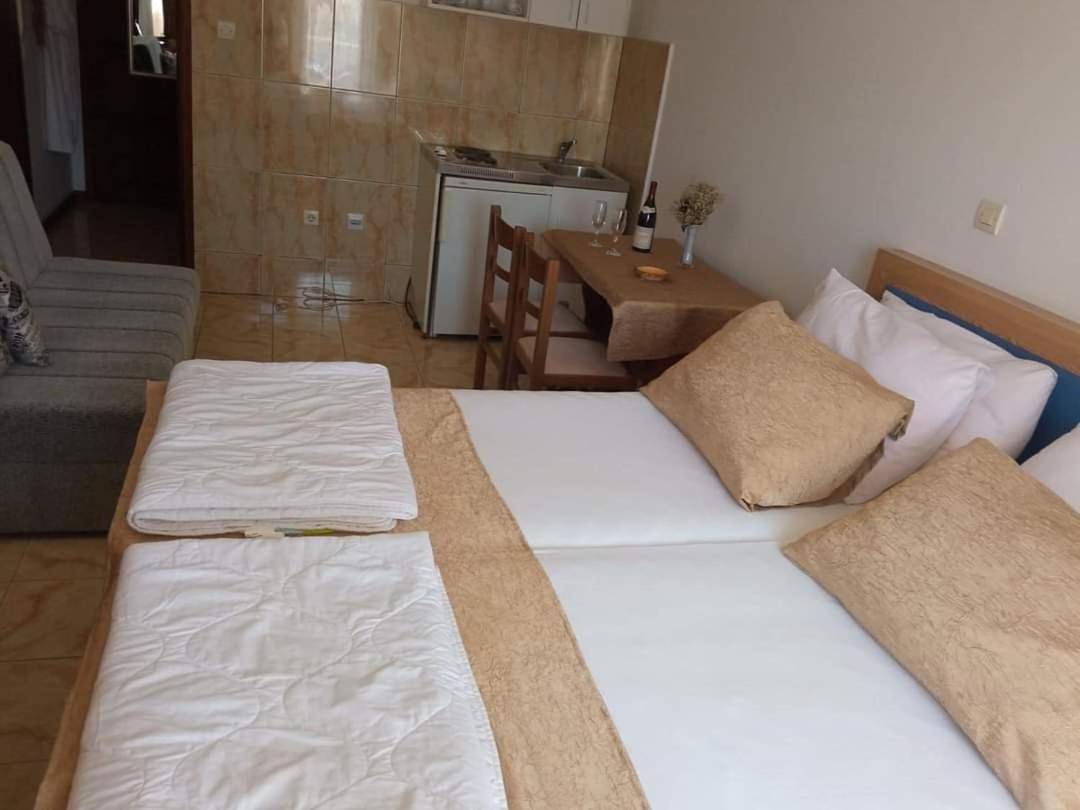 Entire apartment, Villa N in Budva, Opština Budva