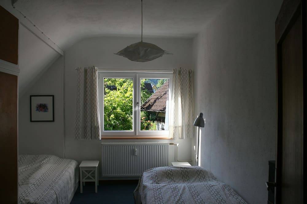Ganze Wohnung, Charmantes Ferienhäuschen, ruhig und naturnah in Sulzburg, Südschwarzwald