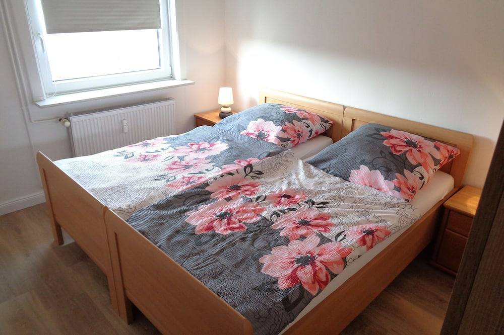 Ganze Wohnung, Erdgeschoss-Ferienwohnung  Roseneck an der Nordsee in Schleswig-Holstein, in Dieksanderkoog, Friedrichskoog