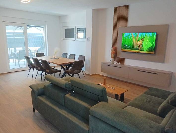 Villa pour 8 personnes, avec balcon, adapté aux familles dans Vir - 4