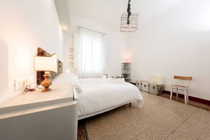 Appartement entier, Casa Amelie - Apartment In Florence Free WIFI + Ethernet in Isolotto Legnaia, Florence