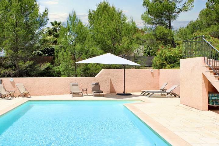 Gîte pour 6 personnes, avec piscine, animaux acceptés à Villecroze - 2