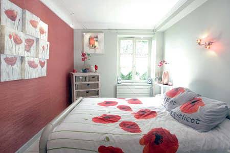 Gîte pour 3 personnes, avec terrasse ainsi que jardin et piscine à La Colle-sur-Loup - 3