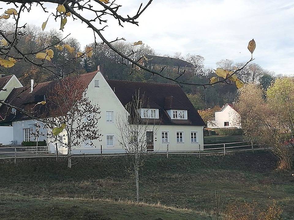Glücksmomente-Helenenhof - Gemütliche Ferienwohnung (40m²) für maximal 3 Personen in Schillingsfürst, Romantische Straße