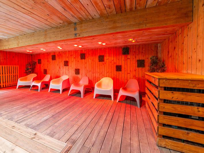 Location de vacances pour 18 personnes, avec piscine et sauna ainsi que jardin et terrasse à Malmedy - 3