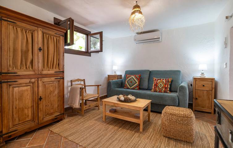 Encantador apartamento con piscina cerca del centro de Algodonales in Algodonales, Pueblos Blancos