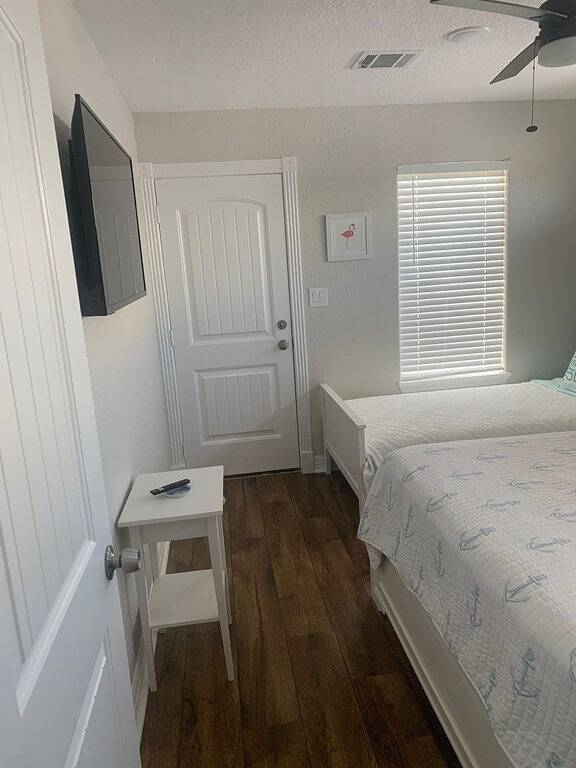 Beach Views from 2 Decks. Last Minute Openings and Reduced Rates. Book Now! in Brazoria County