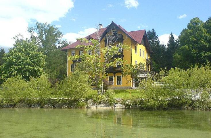 Ferienwohnung für 4 Personen, mit Balkon und Garten, kinderfreundlich in Hochsteiermark