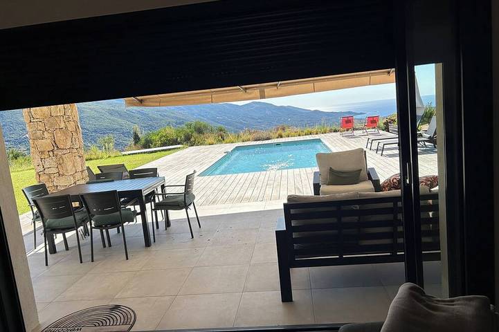 Location de vacances pour 5 personnes, avec jardin et terrasse à Sari-d'Orcino - 3