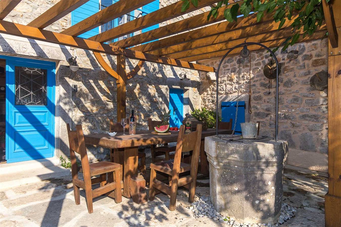 Ganze Wohnung, Ferienhaus Marevic mit Pool in Krk Stadt, Krk