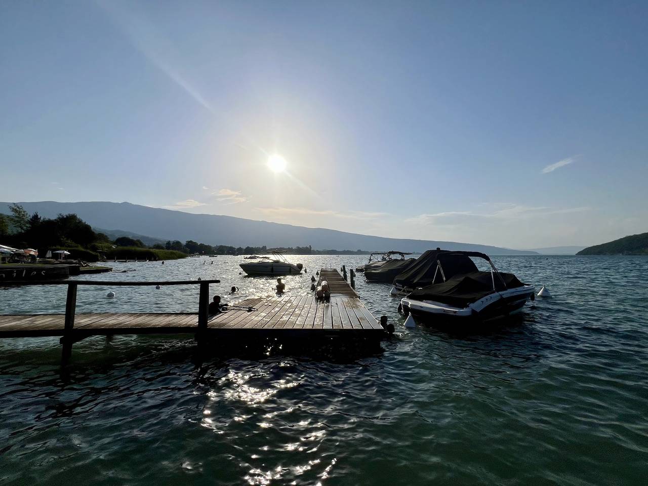 Ganzes Studio, Studio La Baie des Voiles  vue lac et montagne in Duingt, Bauges