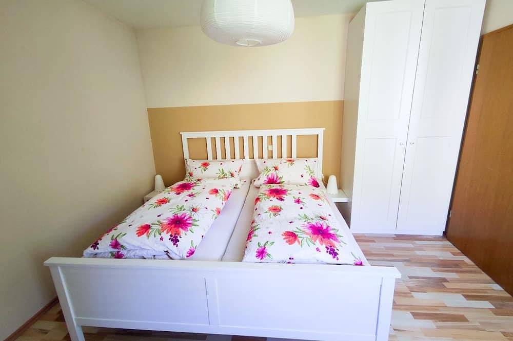 Ganze Wohnung, Großzügige Ferienwohnung (35 qm) für zwei Personen mit Wohnküche und kostenfreiem Wlan in Rothenburg ob der Tauber, Taubertal