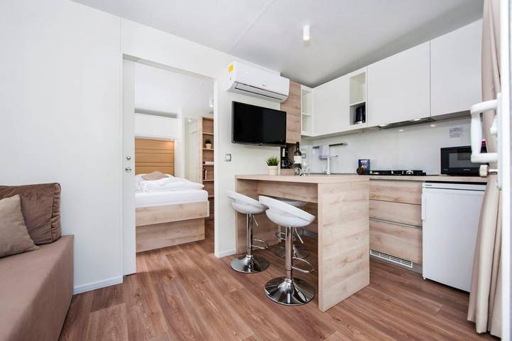 Camping für 2 Personen, mit Garten und Terrasse auf Lošinj