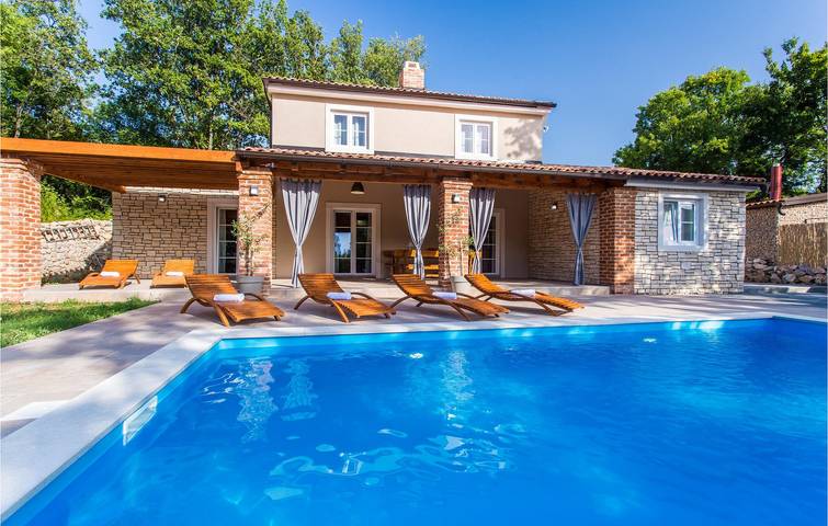 Reizende 1-Zimmer-Wohnung mit Pool, Terrasse und WLAN in der Nähe von Dobrinj in Hlapa, Krk