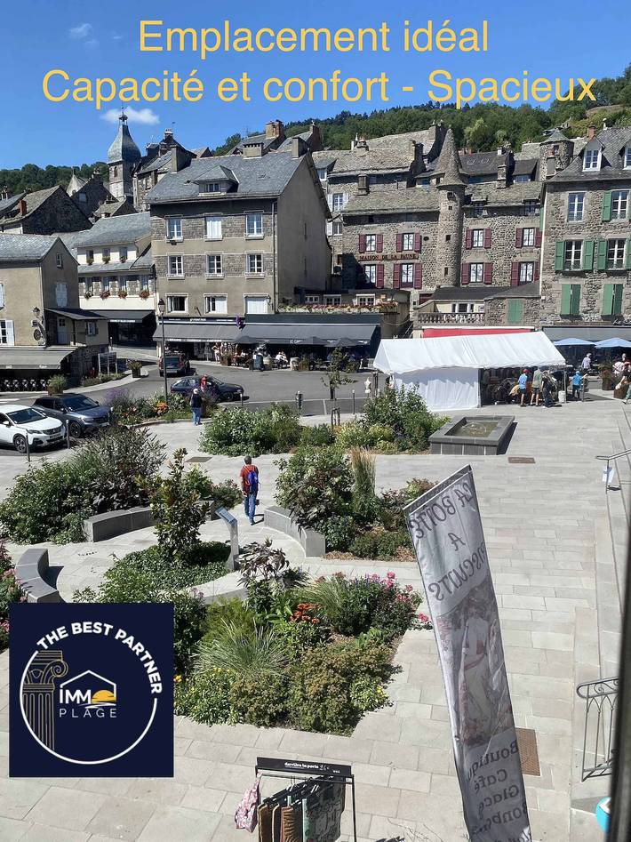 Ganze Wohnung, Large duplex in the heart of Murat in Regionaler Naturpark Volcans d'Auvergne