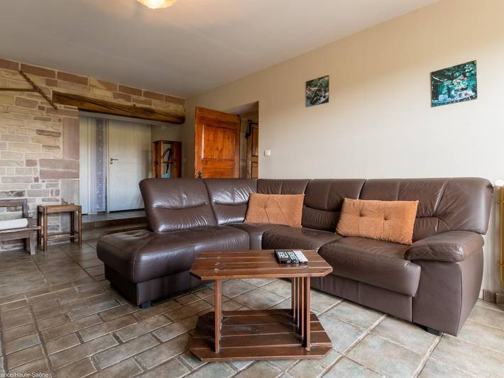 Gîte pour 11 personnes, avec jardin, animaux acceptés à Fougerolles - 3