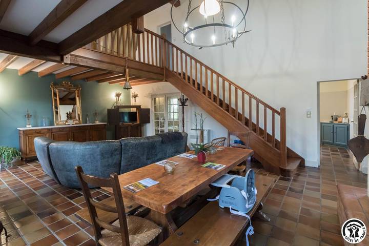 Gîte pour 8 personnes, avec terrasse et jardin à Beaumont-sur-Lèze